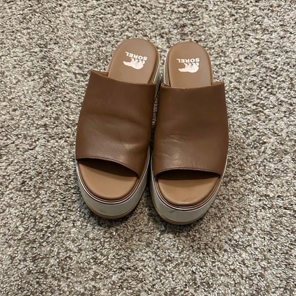 Sorel Dayslide Platform Slides - Picture 2 of 4